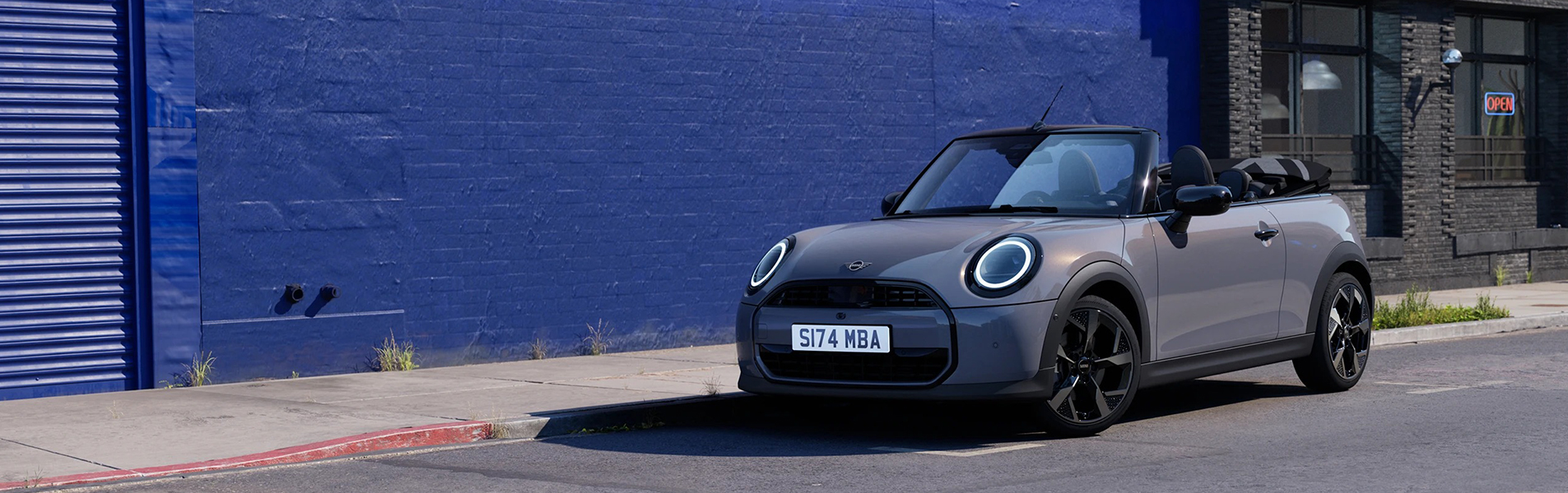 MINI COOPER CABRIO.